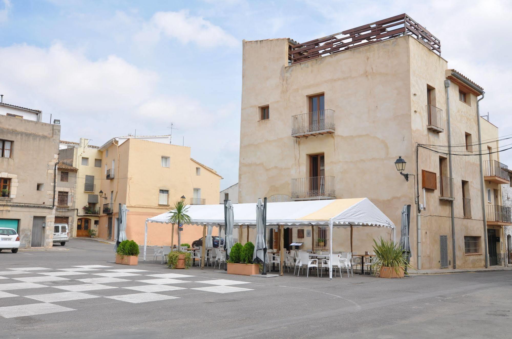 Hostal De Cabrit Sant Mateu Bagian luar foto