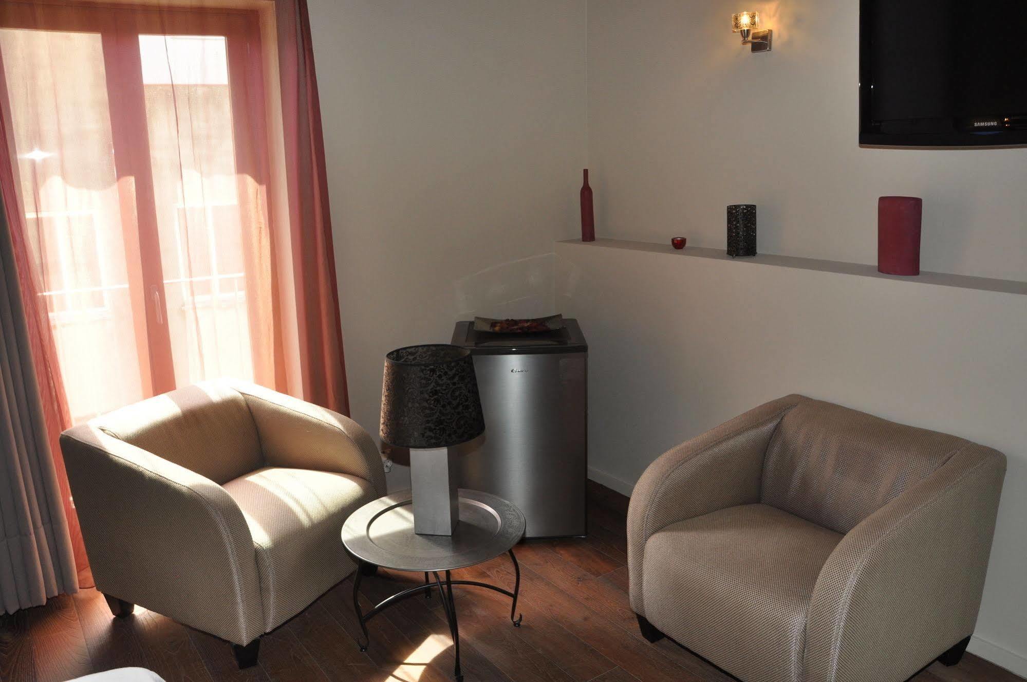 Hostal De Cabrit Sant Mateu Bagian luar foto